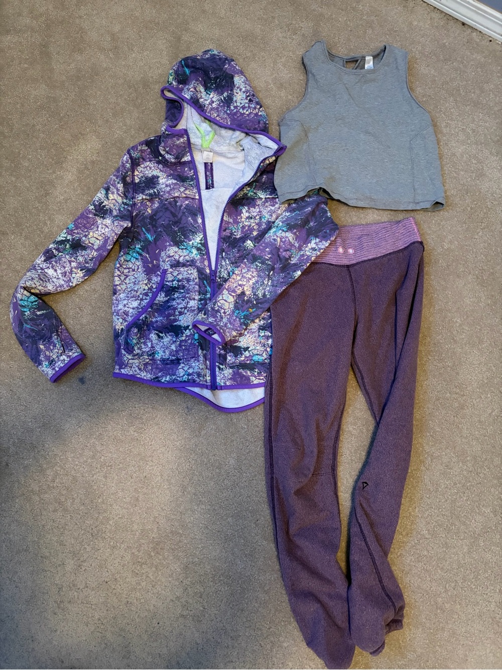 Ivivva Purple Printed Hooded Jacket with Purple Leggings and Gray Tank